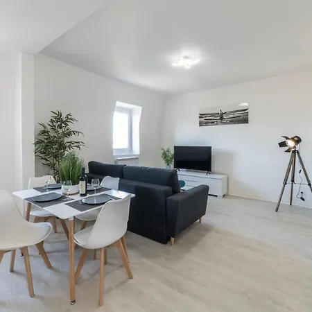 Le Duplex - Parking Gratuit+ Wifi + Netflix *